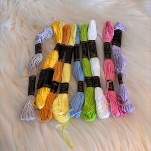 🌟10/$10 Colorful Embroidery Floss Set